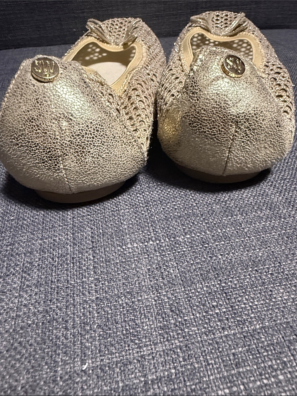 NWOT Stuart Weitzman Glittered Champagne Bow Flats - Picture 4 of 7